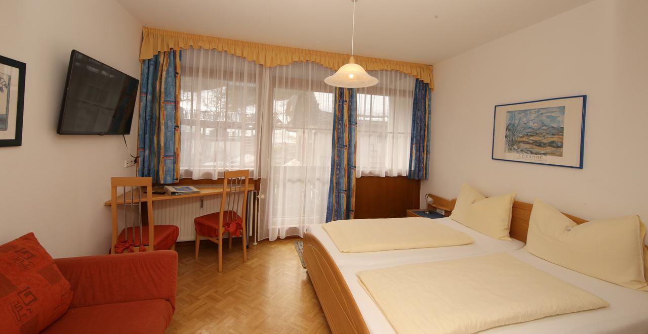 Bio-Bauernhof-Hotel Matlschweiger Lassing  Exterior photo